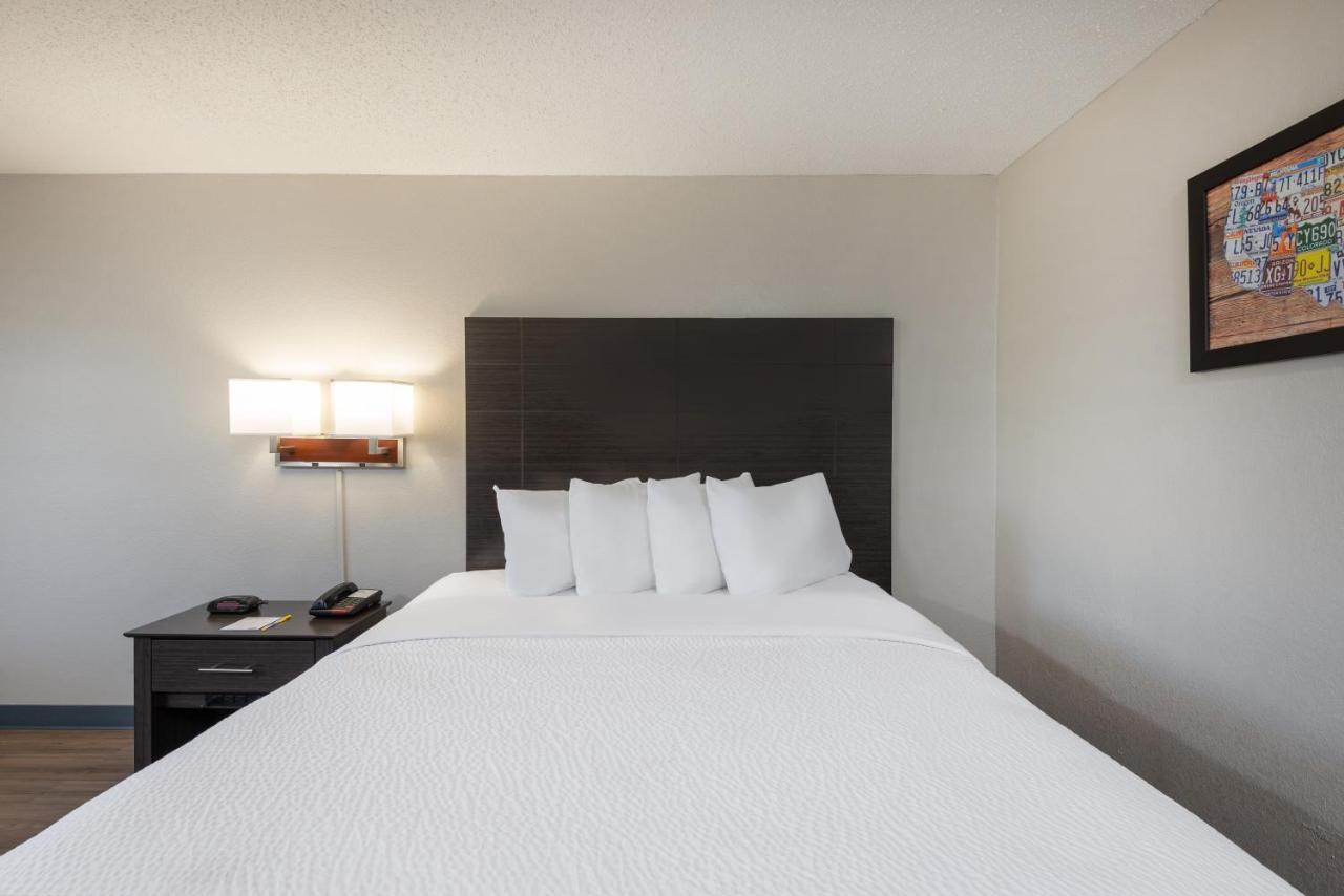 Days Inn By Wyndham Somerset Pa I-70 I-76 Εξωτερικό φωτογραφία